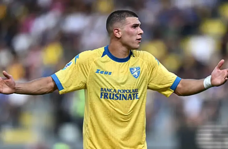 Hull City Bidik Winger Frosinone, Giorgi Kvernadze